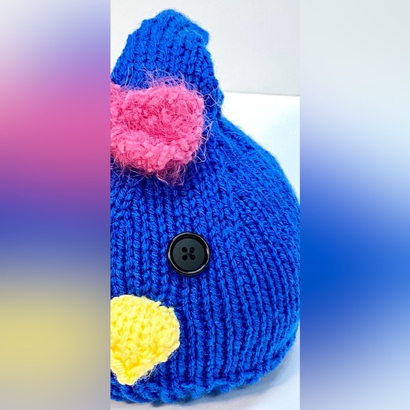 NWT Hand Knit Infant Bluebird Beanie Hat with Button Eyes Size 6-12 Mos. - Picture 6 of 7